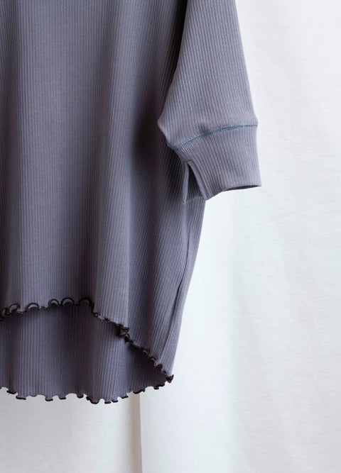 ハイネックメロー後衿ぐりあき カットソーＴＯＰ